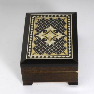 Boîte en bois décorée - 150x110x60 mm - Marron