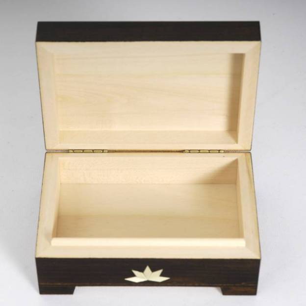 Boîte en bois décorée - 150x110x60 mm - Marron