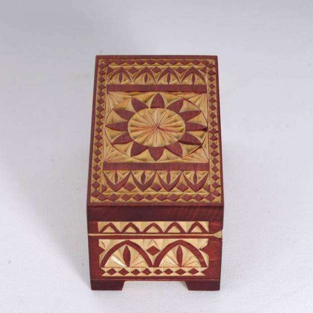Boîte en bois décorée - 120x70x55 mm - Rouge Bordeaux