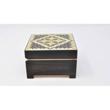 Boîte en bois décorée - 105x105x75 mm - Noire