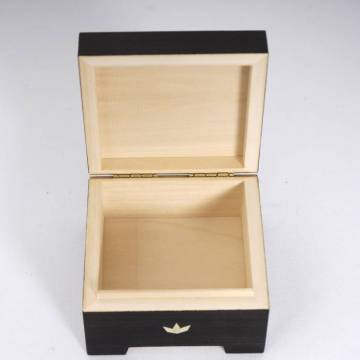 Boîte en bois décorée - 105x105x75 mm - Noire