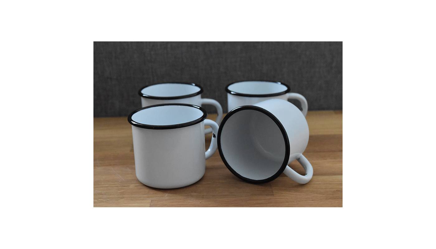 4 small metal enamelled white mugs - 250 ml