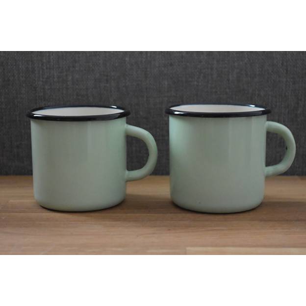 2 large green metal mugs - 400 ml