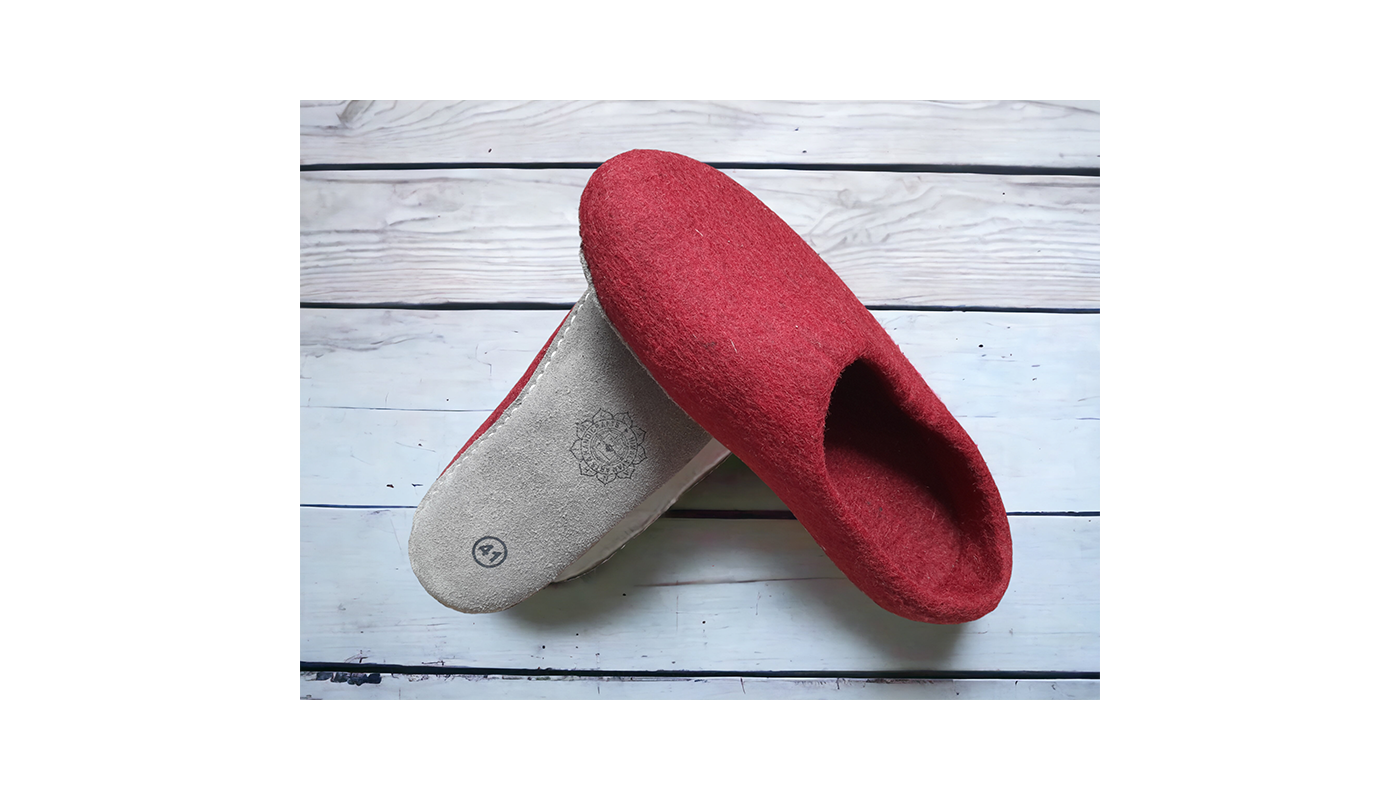 Felt Slippers - Leather sole - Red - 43 EU