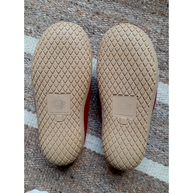 Natural felt slippers - Polyurethane sole - Color: Red