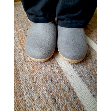 Natural felt slippers - Polyurethane sole - Color: Grey - 42 EU