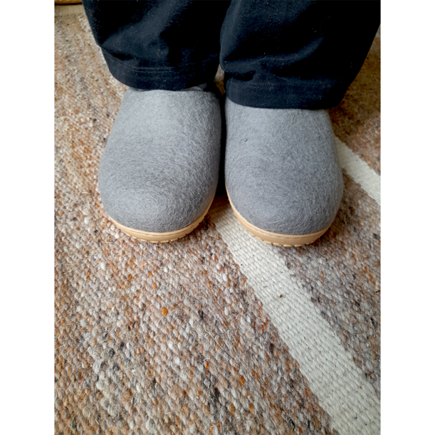 Natural felt slippers - Polyurethane sole - Color: Grey - 38 EU