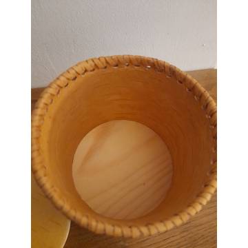 Box from birch bark - Cones