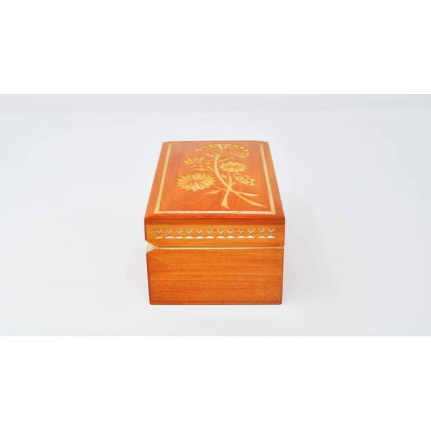 Boîte en bois décorée - 130x75x65 mm